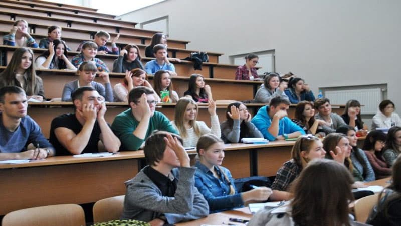 Bu şəxslər Azərbaycandakı universitetlərdə ödənişsiz təhsil alacaqlar