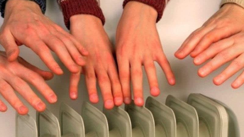 “Kimə şikayət edirsiniz, edin” deyən xırda məmur böyük problem yaradır