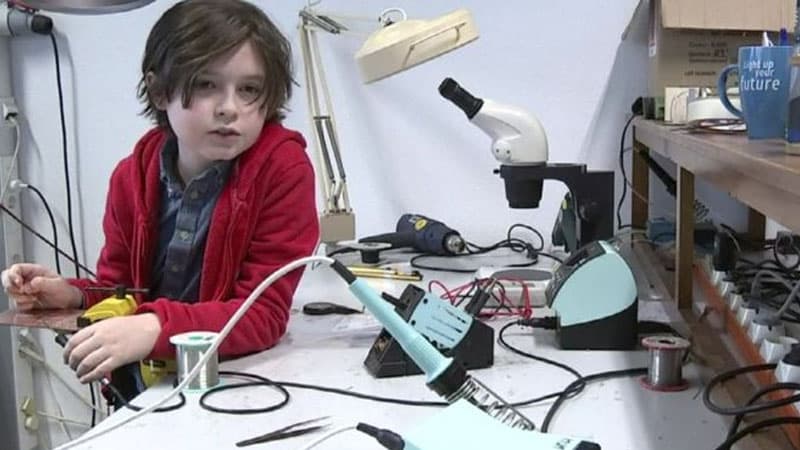 9 yaşlı elektrik mühəndisliyi məzununun hekayəsi