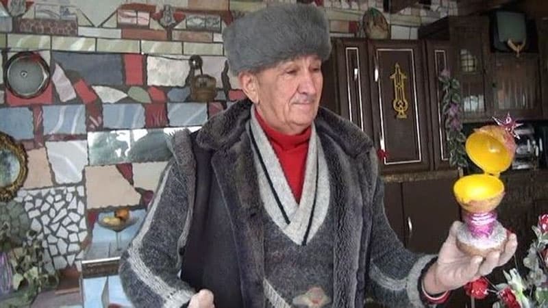 Tullantı məhsullarına ikinci həyat verən salyanlı sənətkar (FOTO/VİDEO)