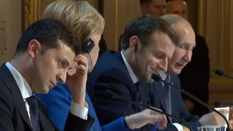 Peskovdan Zelenskiyə məsləhət: “Putinin əlini sıxanda, ona bu haqda heç nə demə...”