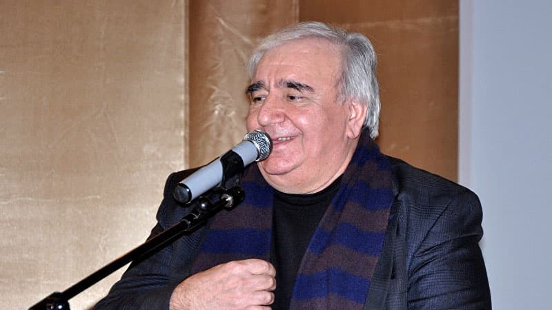 Ramiz Rövşən: “Doğulduğum günü xatırlamasam da, əzablı olduğuna əminəm...”