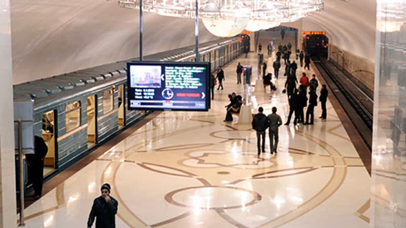 Bakı metrosunda qorxulu anlar (FOTO)
