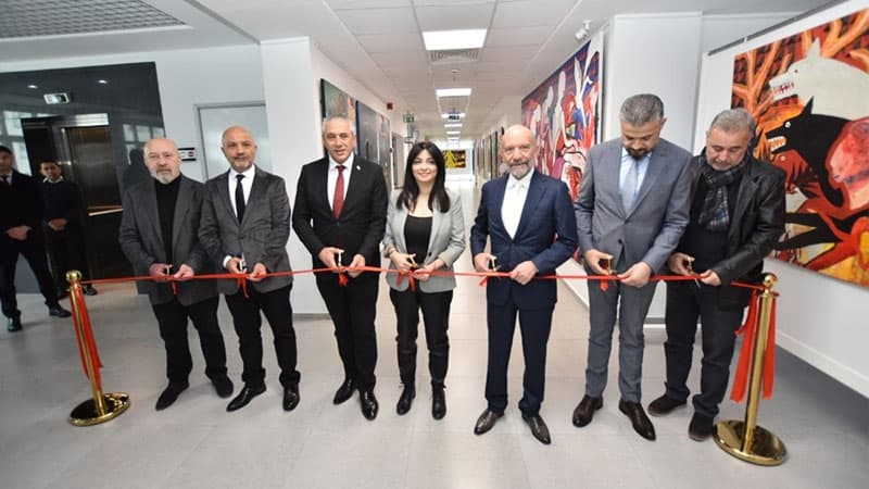 Şimali Kiprdə azərbaycanlı rəssamın fərdi sərgisi təşkil edilib (FOTOLAR)