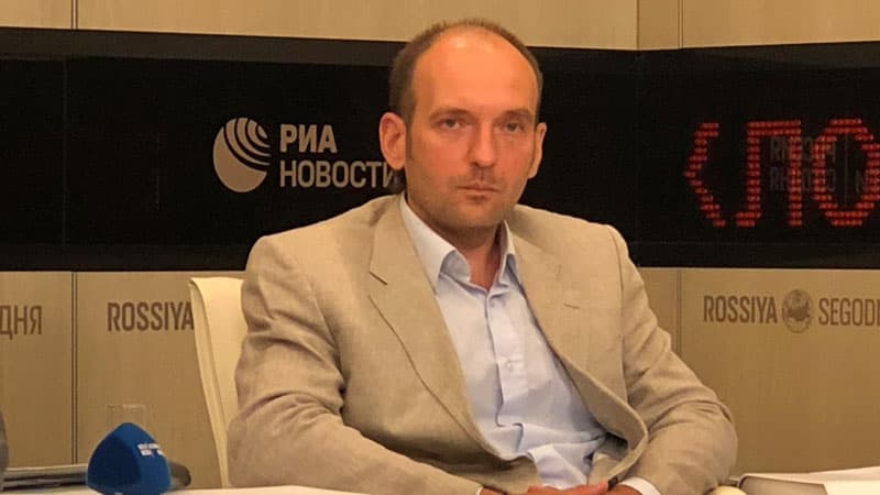 Xarici ekspert: “Azərbaycan yüklərin transnövlü ötürülməsində nəqliyyat habına çevrilir” (ŞƏRH)