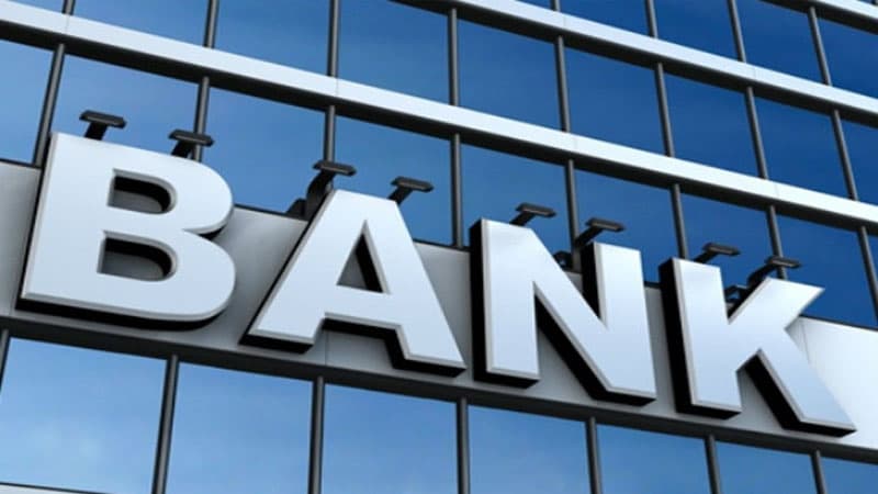 Bank rəhbərlərimiz: Kimlər xaricdə təhsil alıb? (SİYAHI)