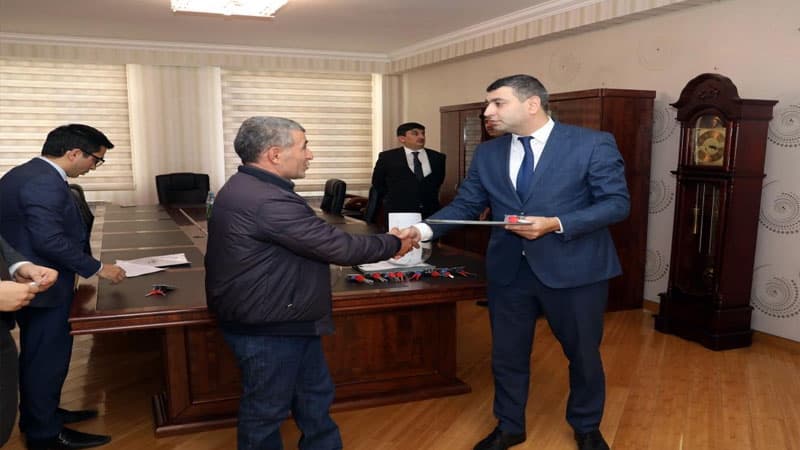Bir qrup şəhid ailəsinə və Qarabağ müharibəsi əlilinə mənzillər verildi  (FOTO)