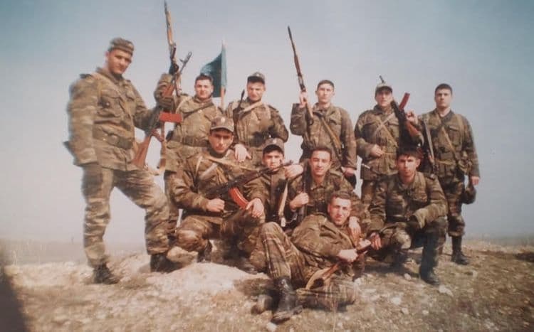 “Hamını çıxardıb, bayrağa bükülü tabutu açdıq...” – Şəhid əmanəti