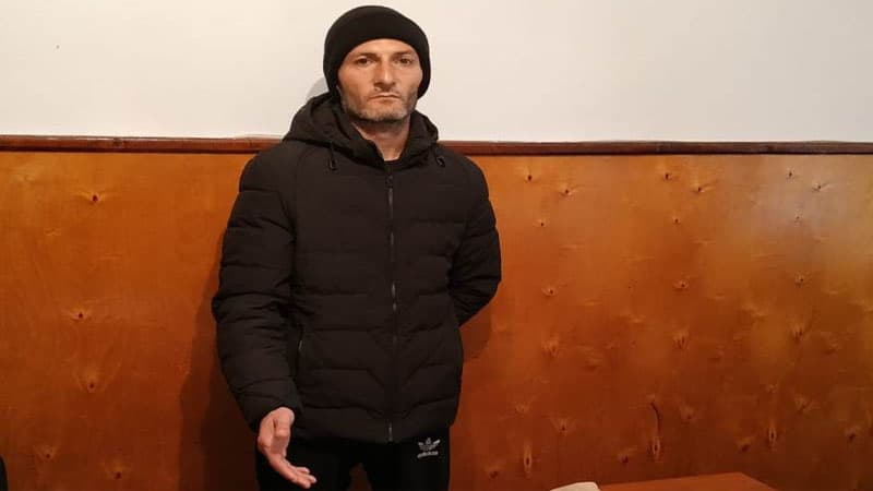 Astarada narkotacirin evindən 1 kiloqram narkotik çıxdı