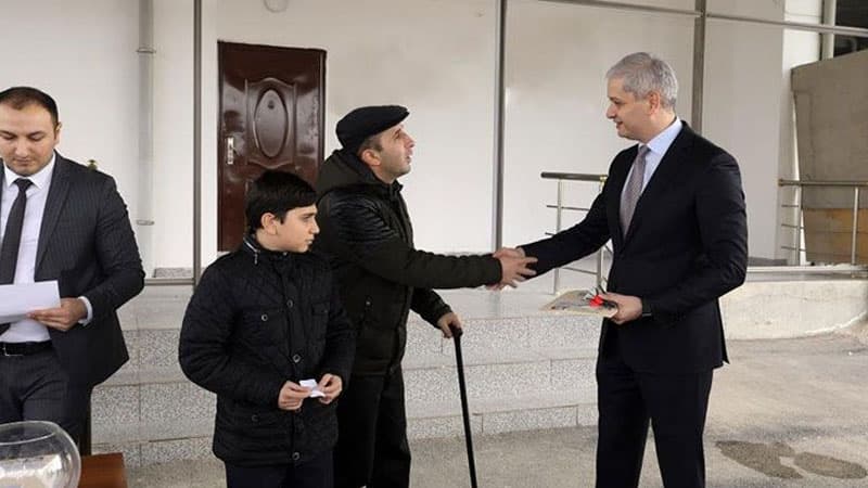 Şəhid ailələrinə və müharibə əlillərinə verilən mənzillərin və avtomobillərin sayı