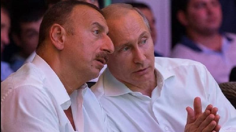 Putin İlham Əliyevi təbrik etdi