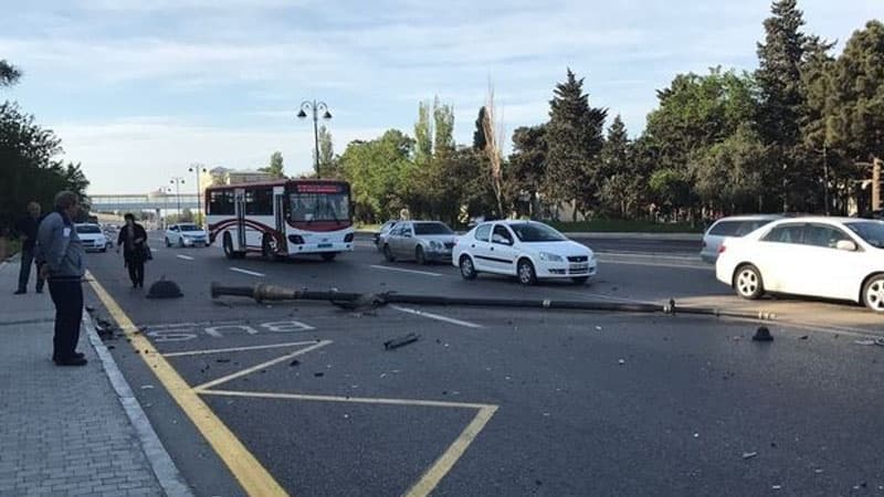 Bakıda ağır qəza: Yaralılar var