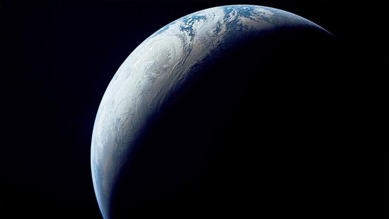 Rusiya peyki meteoritlə toqquşdu, istiqamətini itirdi