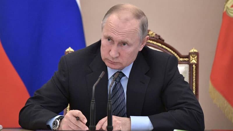 Putin Polşa səfirini “yaramaz, antisemitizm donuzu” adlandırdı
