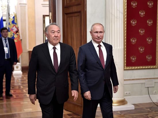 Nazarbayev Putinlə ilk görüşündən danışdı