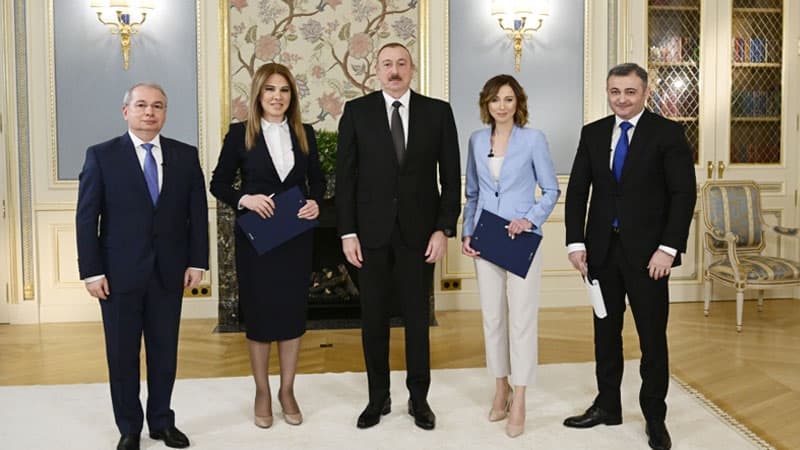 Dövlət adamı ölkə ilə bağlı bütün həqiqətləri eşitməyə hazır olanda...