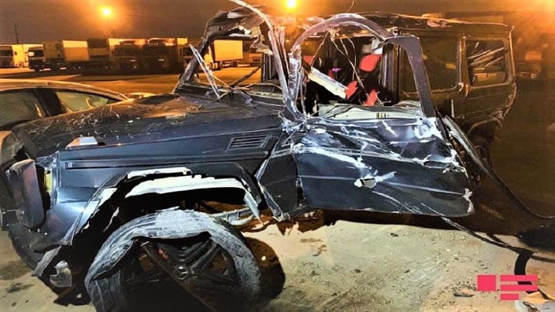 Bakı-Sumqayıt yolunda "Gelandewagen" ağır qəzaya düşdü (VİDEO)
