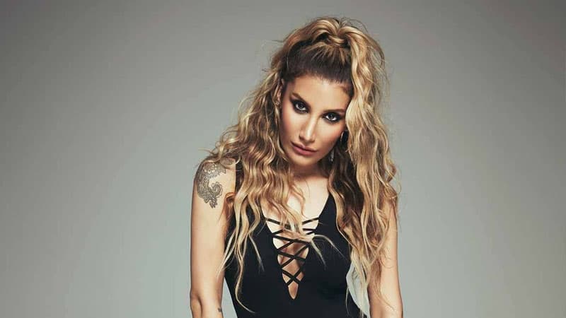 İrem Derici: "Azərbaycanlı gəlini olmaq istəyirəm" (FOTOLAR)