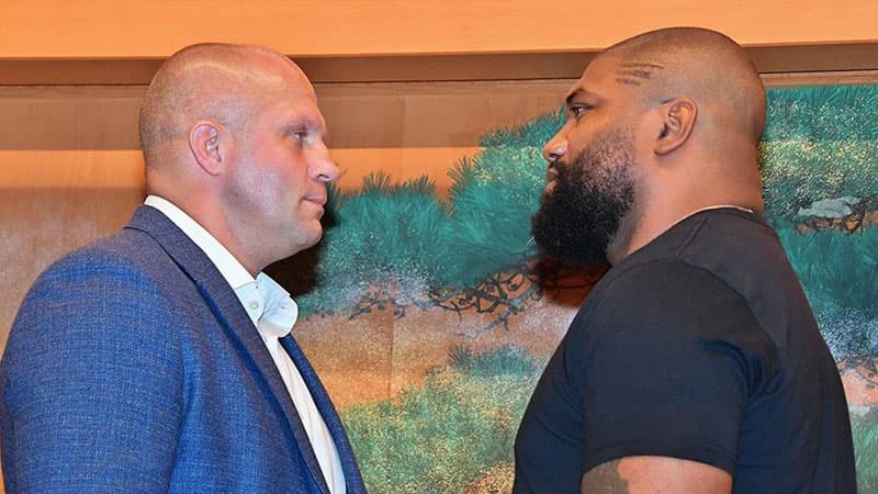 Rusiyalı MMA döyüşçüsü amerikalı Quinton Ceksonu məğlub etdi (VİDEO)