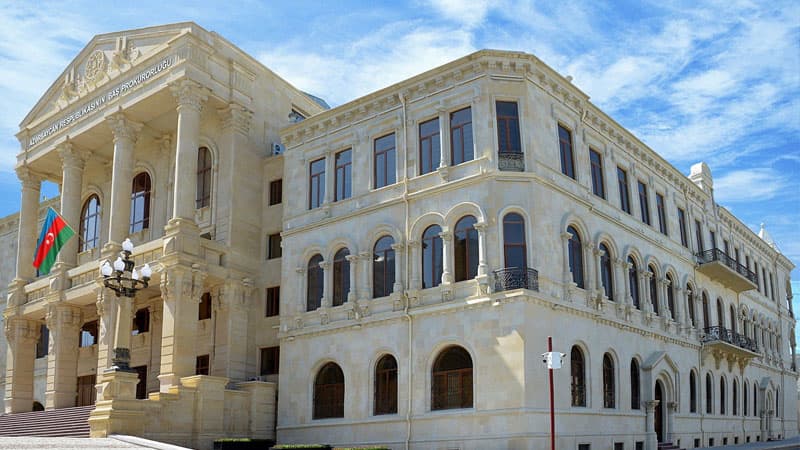 Prokuror və köməkçisi nöqsanlara görə işdən çıxarıldı