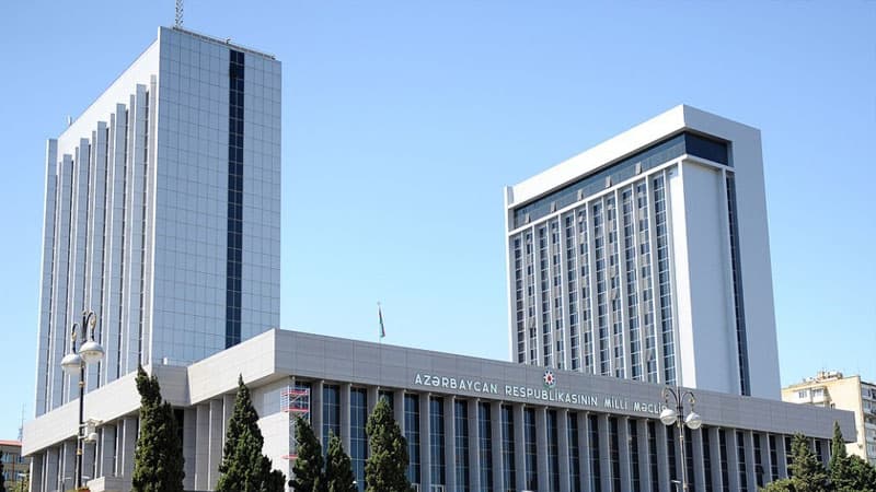 Bu jurnalistlərin deputatlığa namizədliyi təsdiqləndi (SİYAHI)