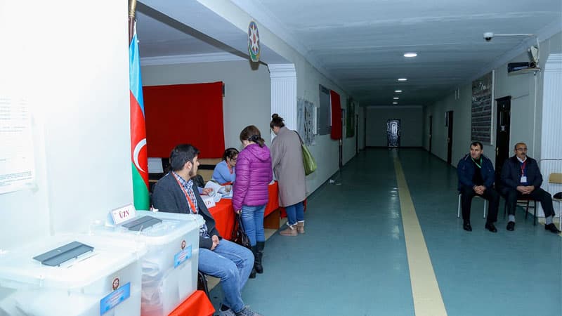 Parlament seçkilərdə neçə nəfər səs verəcək?