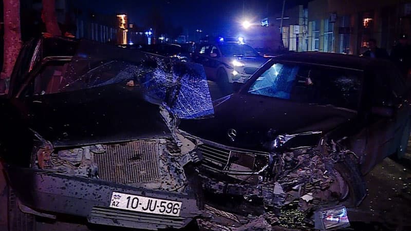 İTV-nin redaktoru çəklişə gedərkən ağır qəzaya düşdü (FOTO)
