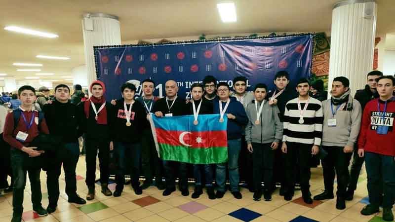 Azərbaycan məktəblilərindən böyük uğur: İnformatikadan ilk qızıl medalı qazandıq