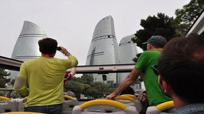 Azərbaycan Gürcüstana gələn turistlərin yarısını belə cəlb edə bilsə... (ŞƏRH)
