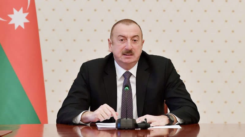 Prezident Dövlət Komissiyasının tərkibini dəyişdi (SƏRƏNCAM)