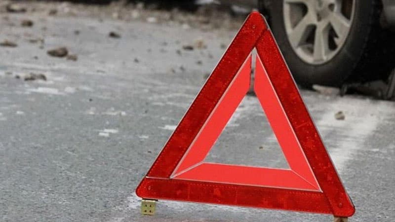 Bakıda şagirdləri daşıyan avtobus qəzaya düşdü: yaralılar var