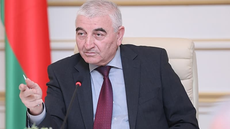 Məzahir Pənahovla Gülağa Aslanlı arasında gərginlik
