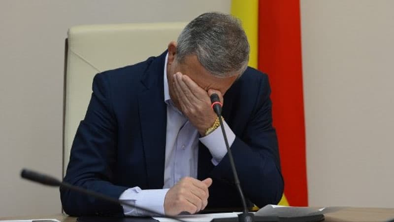 Şimali Osetiyada deputatın maşınını atəşə tutdular