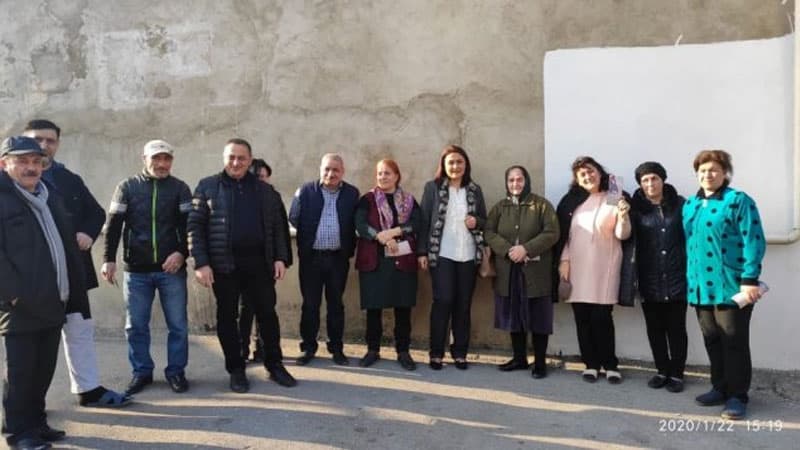 Günel Səfərova seçicilərlə görüşüb (FOTOLAR)