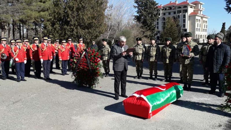Füzulidə şəhid olan əsgər 26 ildən sonra Yevlaxda dəfn edildi (FOTOLAR)