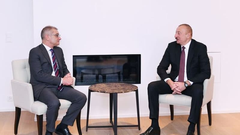 İlham Əliyev “Procter and Gamble Europe” şirkətinin rəhbəri ilə görüşdü