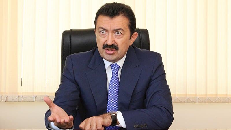 Fəxri Kazımov evsizləri yenə evsiz qoyur: uğurlu layihədə İpoteka Fondunun uğursuzluğu