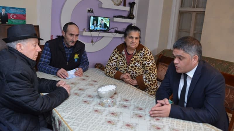 Rəşad Camalov Şirvanda şəhid ailələri ilə birgə (FOTOLAR)