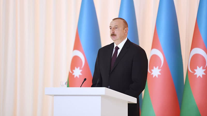 Prezident bu şəxslərin rütbəsini artırdı (SƏRƏNCAM)