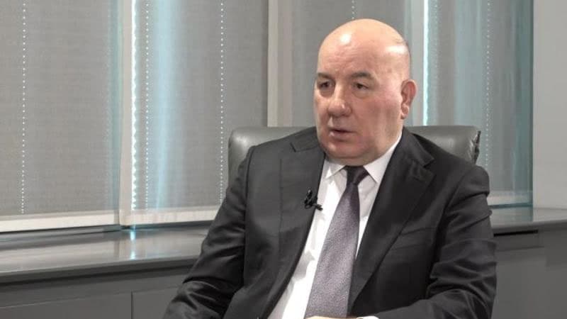 Elman Rüstəmovun cavabından razı qalmadı