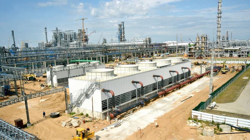 Azərbaycanlı mütəxəssislər Belarusun neft emalı zavodunda H-oil kompleksinin inşasında iştirak edir