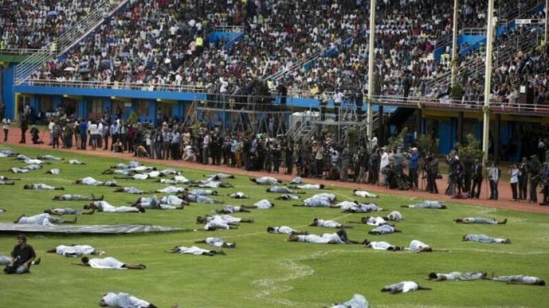 Stadionda izdiham: onlarla ölü, yüzlərlə yaralı var