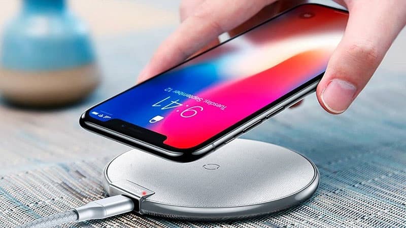 Telefonu 2 metrdən şarj edən yeni cihaz – Satış tarixi açıqlandı