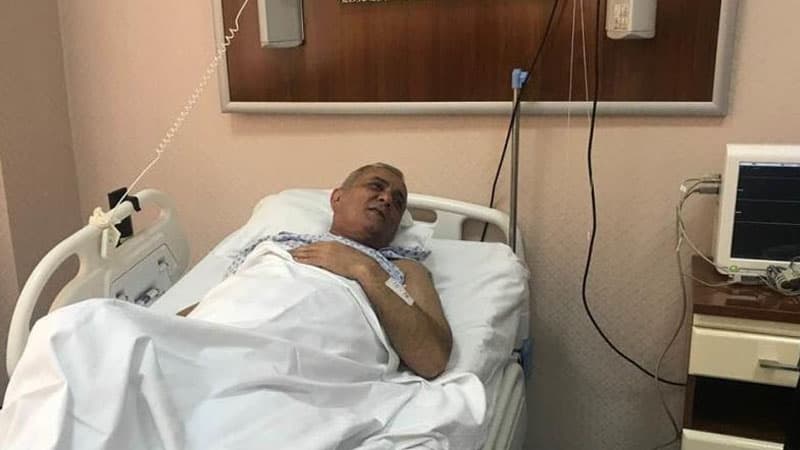 Professor: "İsgəndər Həmidov komadadır, vəziyyəti ağırdır"