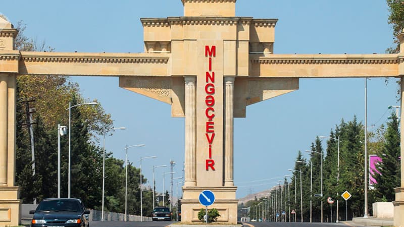Mingəçevirdə sakinlərin şəxsiyyət vəsiqələri niyə yığılır?