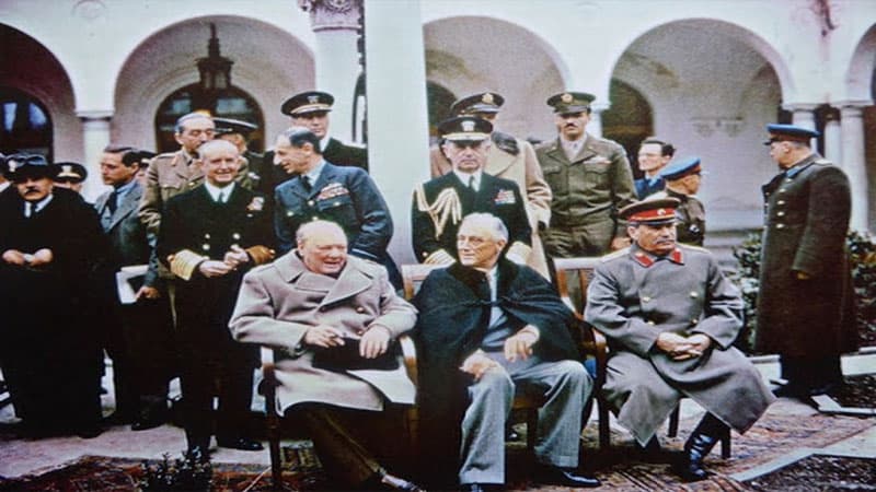 Rusiya 1945-ə aid “məxfi” qrifli fotoları üzə çıxardı (FOTO/VİDEO)