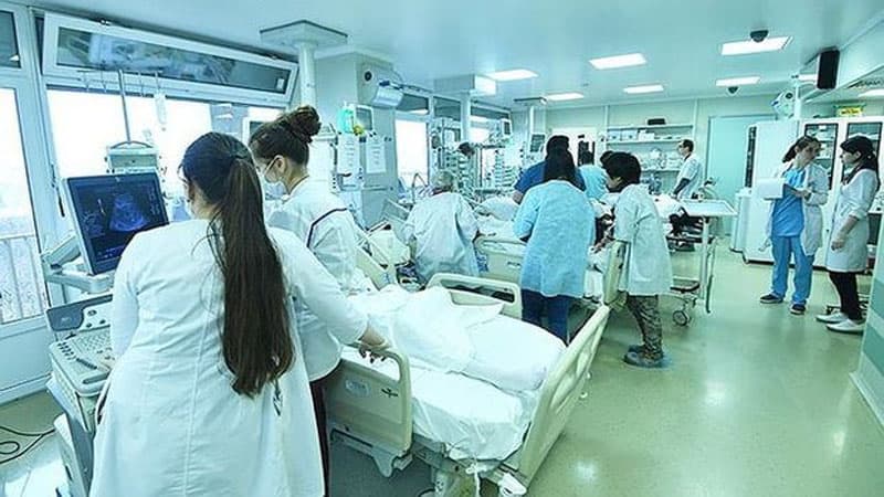 Bakıda karantinə götürülən çinli evə buraxıldı