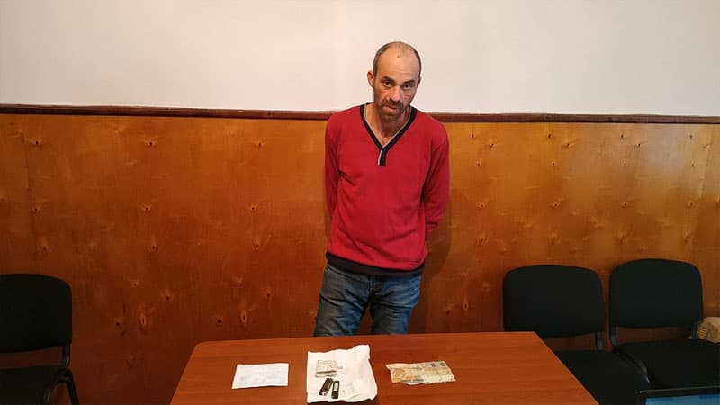Narkotacir həm də oğru çıxdı