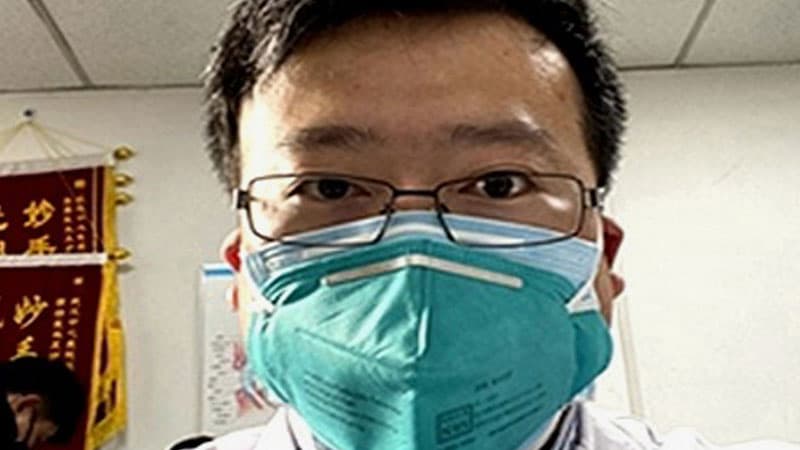 Koronovirus təhlükəsindən xəbərdarlıq edən həkim öldü