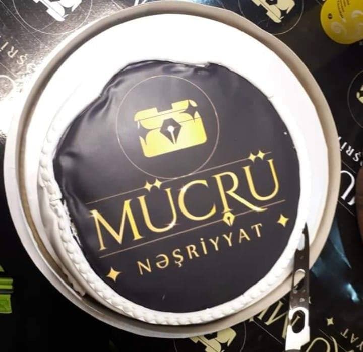Mücrü açıldı… Müşfiq Xanın kitabı çıxdı (FOTOLAR)